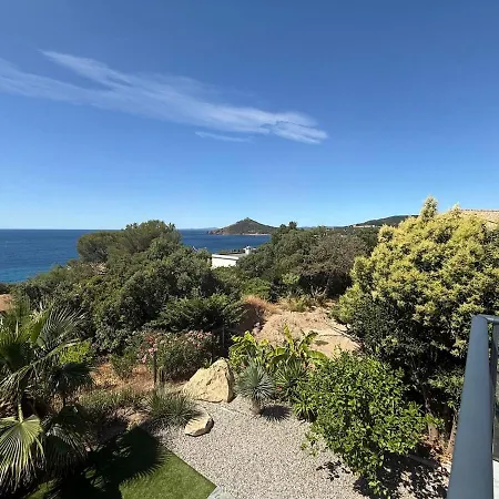 Beautiful With Sea View Willa