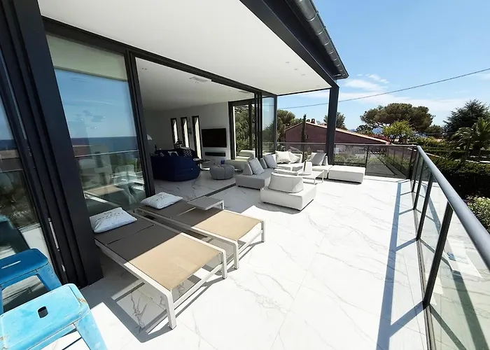 Beautiful With Sea View וילה Saint-Raphaël